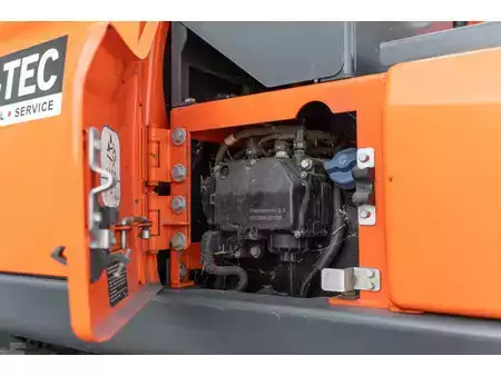Escavatori gommati 2019 Doosan DX 140 W (14)