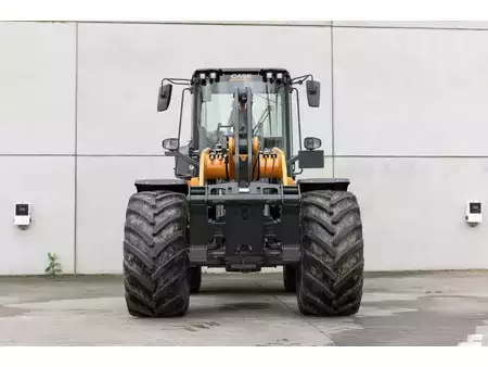 Kolové nakladače 2026 Case 721 G+ X-Agri (21)