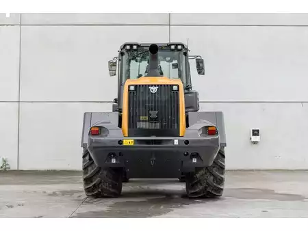 Kolové nakladače 2026 Case 721 G+ X-Agri (22)