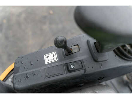 Minigraver 2022 Case CX 17 C (12)