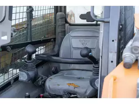 Cargadoras sobre orugas 2017 Case TR 270 (6)