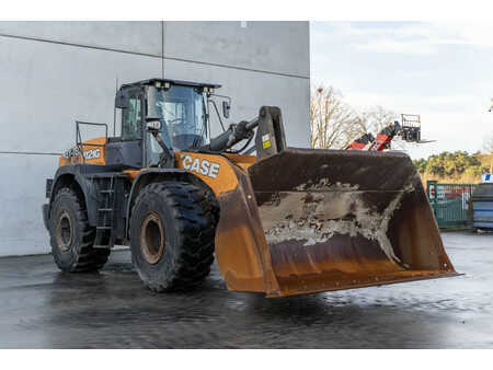 Kerekes rakodó 2017 Case 1121 G Evolution (2)