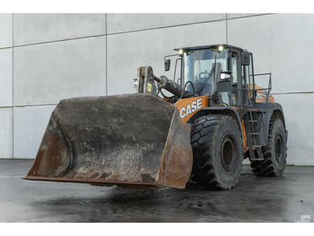 Kerekes rakodó 2018 Case 1121 G Evolution (1)