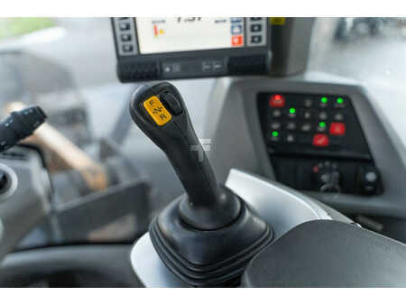 Kerekes rakodó 2018 Case 1121 G Evolution (10)