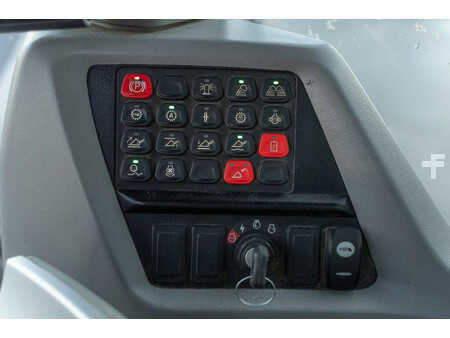 Kerekes rakodó 2018 Case 1121 G Evolution (11)