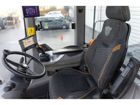 Kerekes rakodó 2018 Case 1121 G Evolution (6)