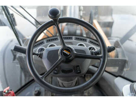 Kerekes rakodó 2018 Case 1121 G Evolution (7)