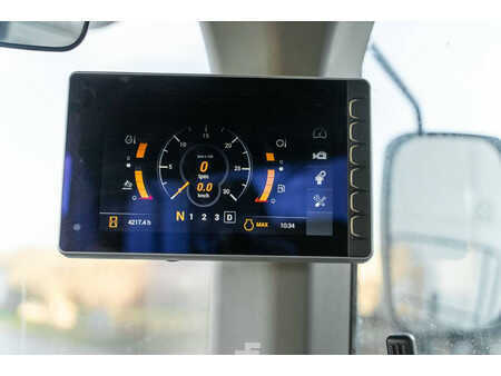 Kerekes rakodó 2018 Case 1121 G Evolution (9)