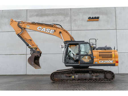 Lánctalpas kotrógép 2022 Case CX 250 E (3)