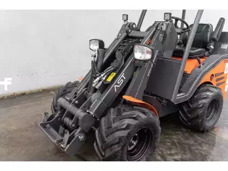 Cargadores compactas 2022 Castloaders 825D (12)