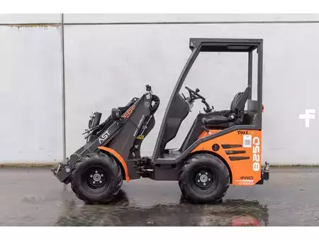 Cargadores compactas 2022 Castloaders 825D (3)