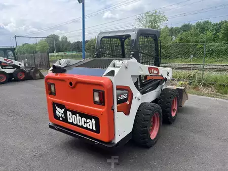 Kompaktní nakladače 2016 Bobcat S550 (3)