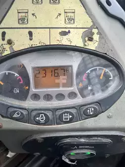 Kompaktní nakladače 2016 Bobcat S550 (4)