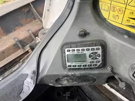 Kompaktní nakladače 2016 Bobcat S590 (4)
