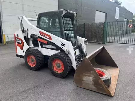 Kompaktní nakladače 2016 Bobcat S590 (5)