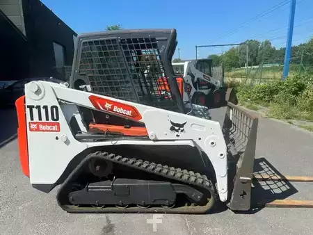 Ładowarki kompaktowe 2015 Bobcat T110 (2)