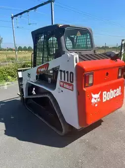 Ładowarki kompaktowe 2015 Bobcat T110 (5)