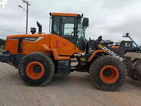 Wheel Loaders 2020 Doosan DL220-5 (1)