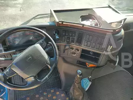 Lastbil 2002 Volvo FH12 (17)