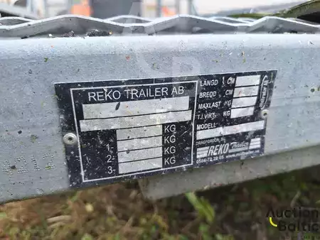 Przyczepy 2014 Reko Fa350x185svan (16)