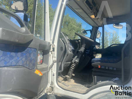 Kamion 2007 Iveco ML 120E22 (6)