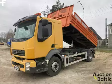 Lastbil 2008 Volvo FL 240 4x2 (2)