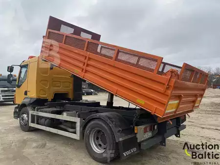 Lastbil 2008 Volvo FL 240 4x2 (4)