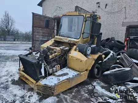 Zalomené klouby-dampry  1993 Moxy  (1)