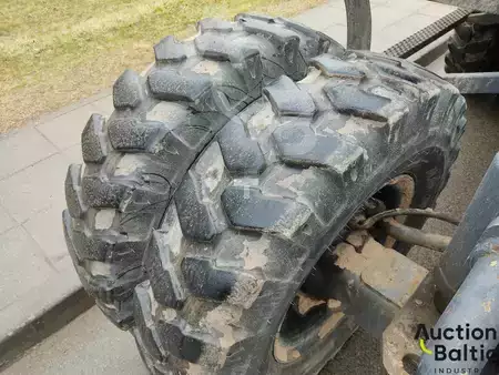 Escavatori gommati 2014 Atlas 150 W (19)