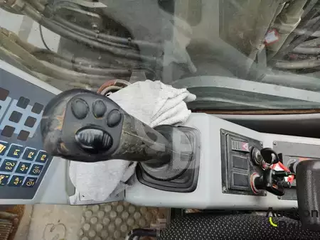 Escavatori gommati 2014 Atlas 150 W (9)