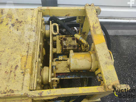 Tiendetubos 2005 Delmag HB 30 (10)