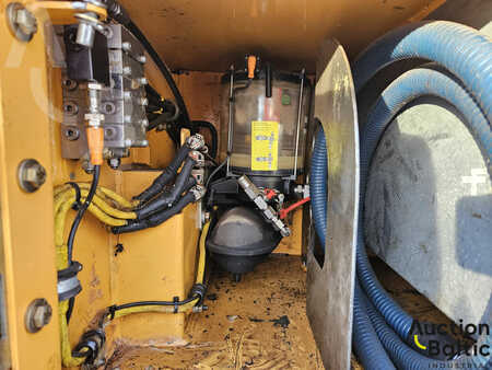 Hydraulic Excavators 2016 Liebherr R922 LC (16)