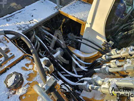 Hydraulic Excavators 2016 Liebherr R922 LC (19)