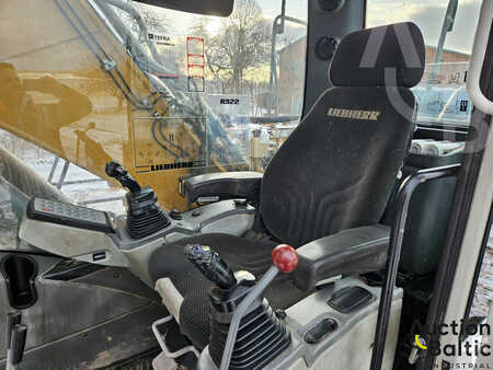 Hydraulic Excavators 2016 Liebherr R922 LC (6)