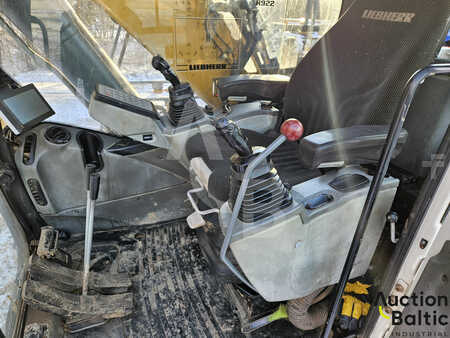 Hydraulic Excavators 2016 Liebherr R922 LC (7)