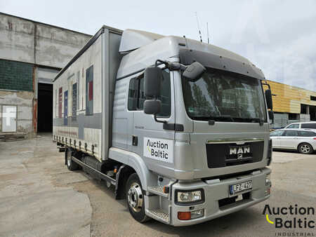 Camion 2013 MAN TGL8.250 (1)