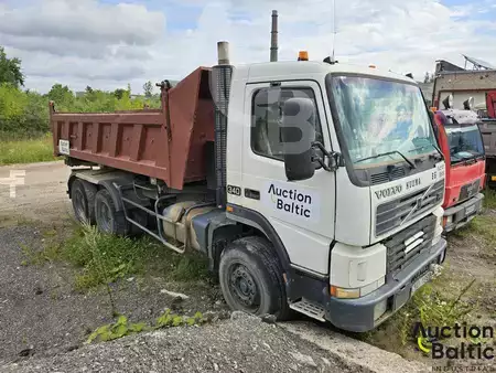 Kuorma-auto 1999 Volvo FM12 (2)