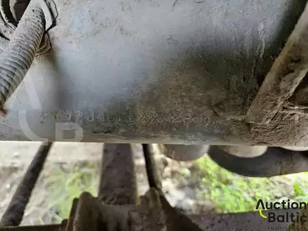 Kuorma-auto 1999 Volvo FM12 (20)