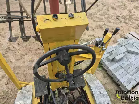 Andet 1988 Optimas 55 (7)