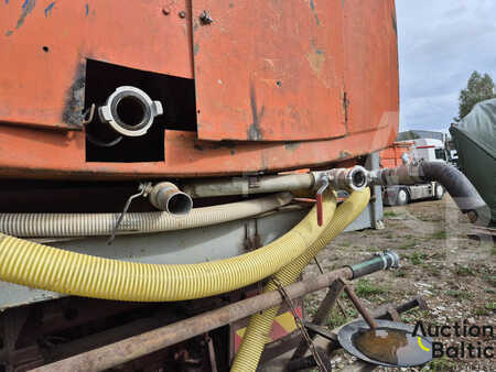 Kamion 1992 Iveco 260-34 (18)