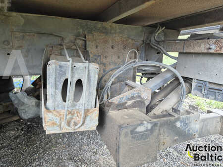 Kamion 2000 Volvo FL6 (20)