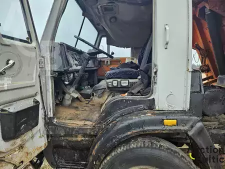 Náklaďák 1998 KamAZ 55111 (11)