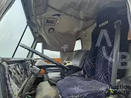 Náklaďák 1998 KamAZ 55111 (6)