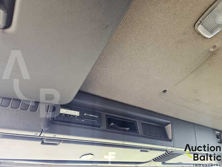 Kuorma-auto 2006 Scania P 420 (10)