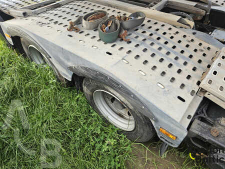 Kuorma-auto 2006 Scania P 420 (18)