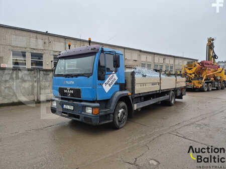 Camion 2000 MAN 14.224 (1)