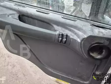 Náklaďák 2004 Scania P 124 GB (14)