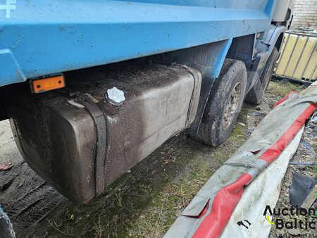 Kuorma-auto 1998 Scania P 114 LB (13)