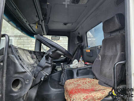 Kuorma-auto 1998 Scania P 114 LB (7)