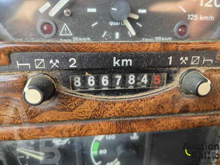 Camion 2000 MAN 27.464 (15)